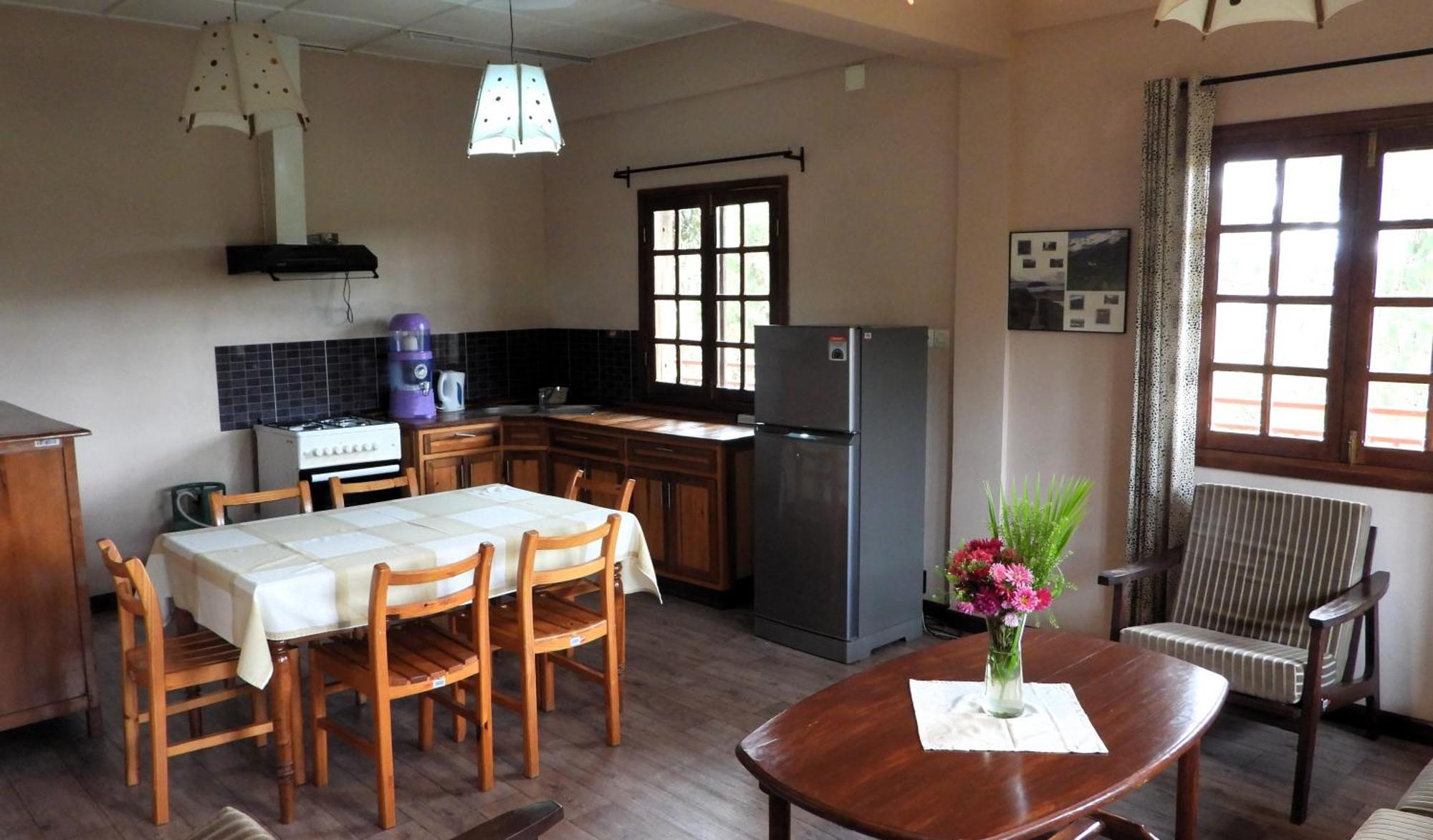 Lovasoa 4C Otel Antsirabe Dış mekan fotoğraf