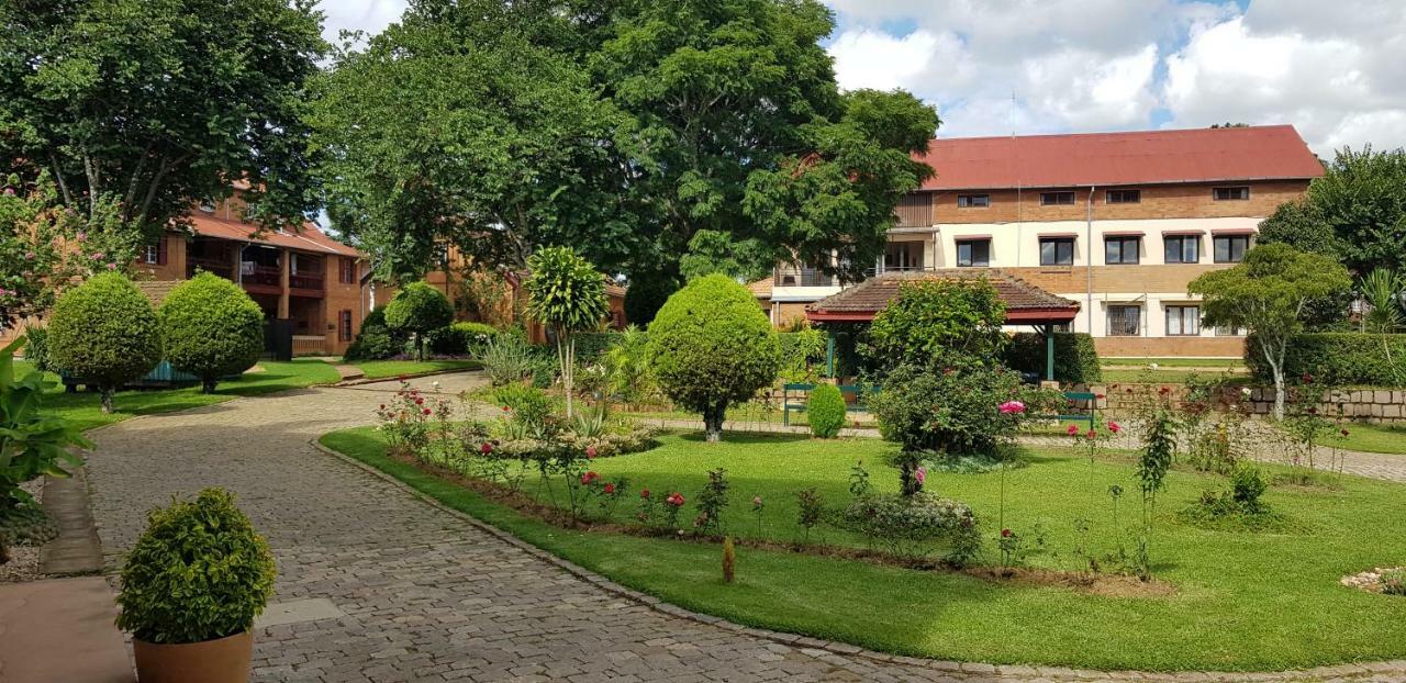 Lovasoa 4C Otel Antsirabe Dış mekan fotoğraf