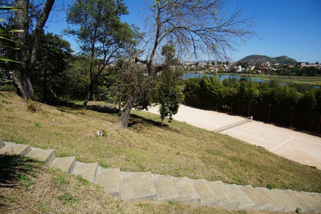 Lovasoa 4C Otel Antsirabe Dış mekan fotoğraf