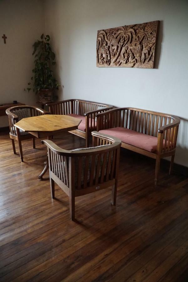 Lovasoa 4C Otel Antsirabe Dış mekan fotoğraf